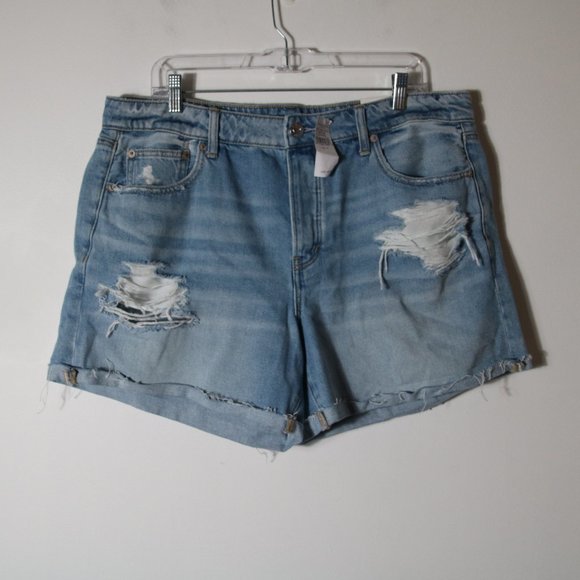 American Eagle Outfitters Pants - AE American Eagle NWT Tomgirl Midi Distressed Shorts Size 16